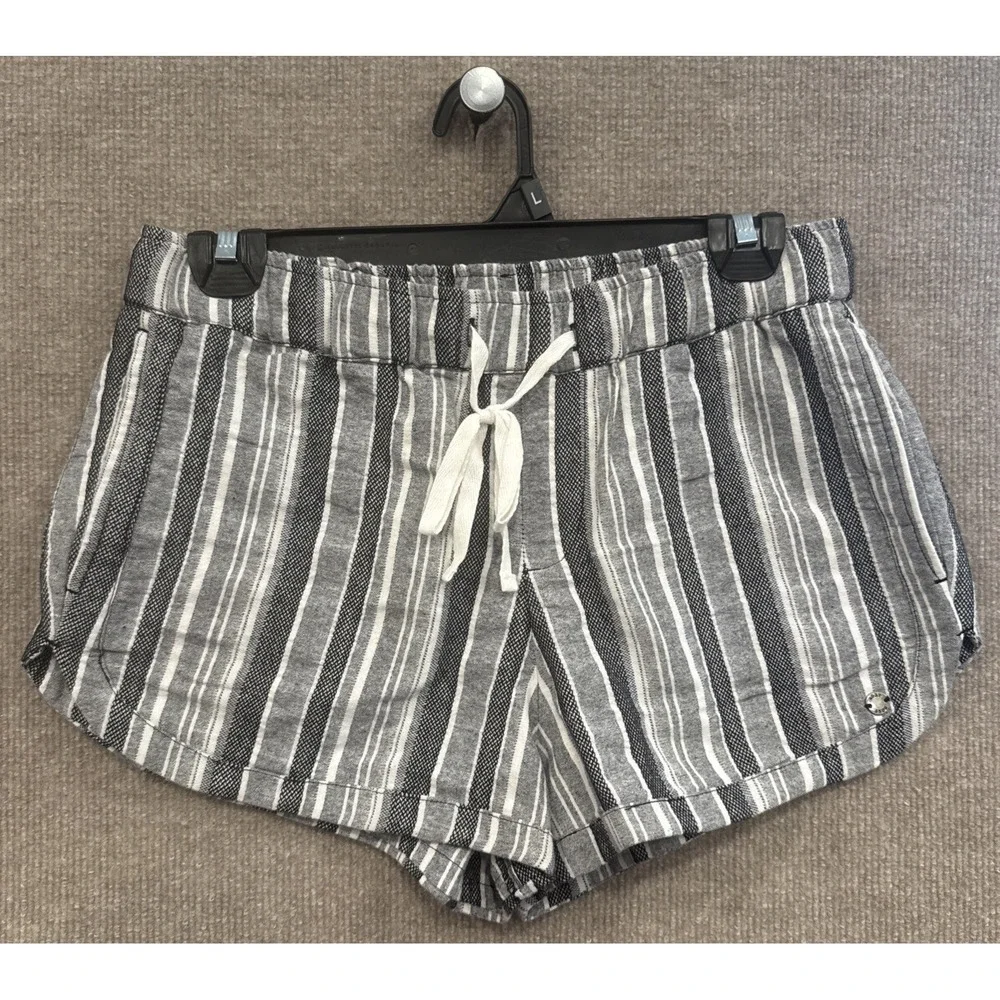 Roxy Cotton Beach Shorts Womens Medium Black White Striped Boho Pockets EUC - Picture 1 of 13